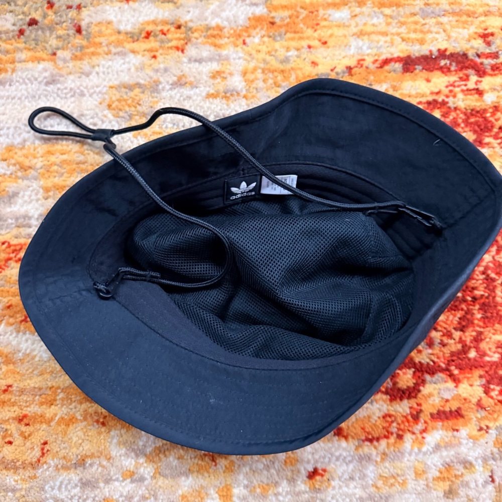 Adidas black Bucket Hat with Logo - Picture 6 of 7